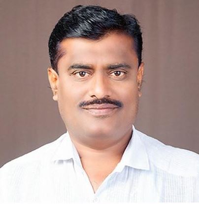 ग्रामविकास अधिकारी: श्री काशीद एस.व्ही.